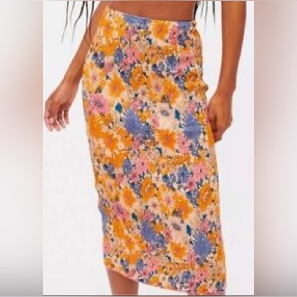 Urban Outfitters Floral Pleated Stretchy Midi Skirt